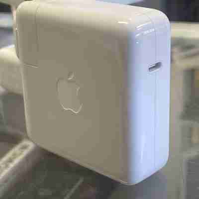 Genuine Apple 67W USB-C Power Adapter - A2518 MKU63AM/A New